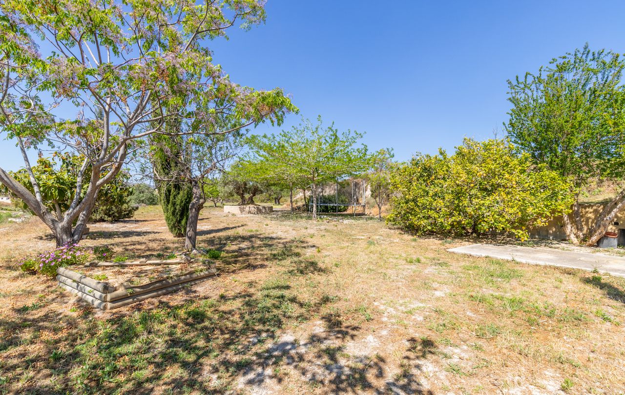 Finca con vistas al mar en Moraira abierta a ofertas