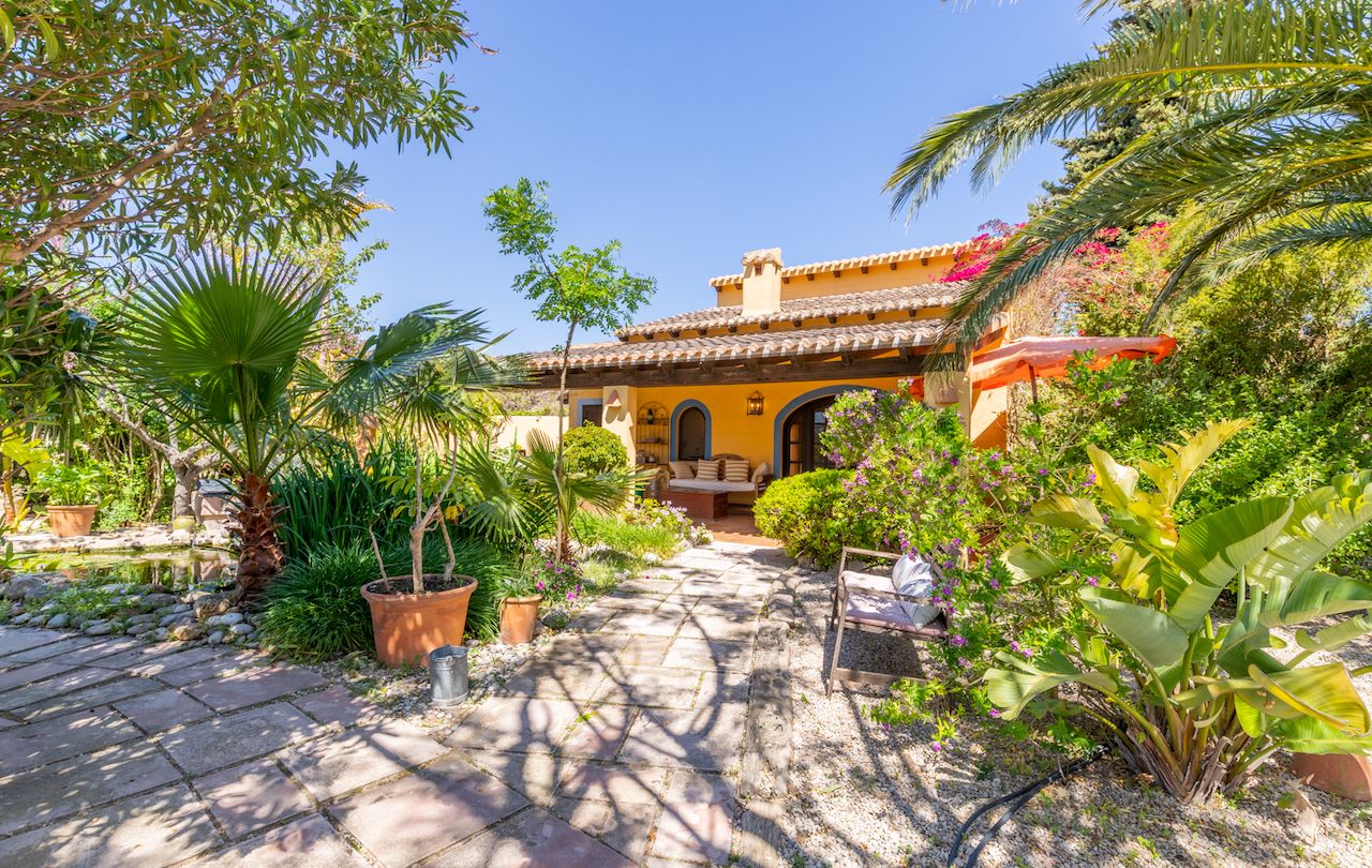 Finca con vistas al mar en Moraira abierta a ofertas