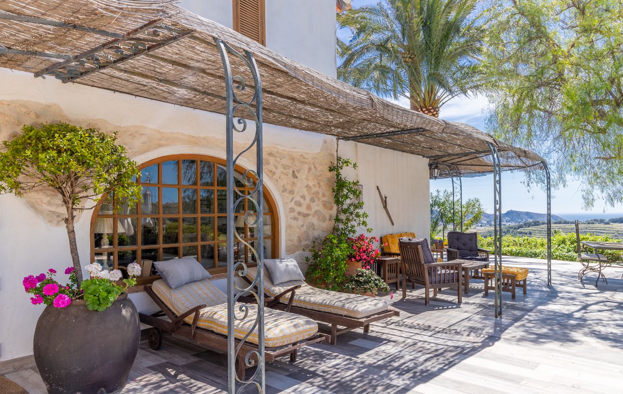 Finca con vistas al mar en Moraira abierta a ofertas