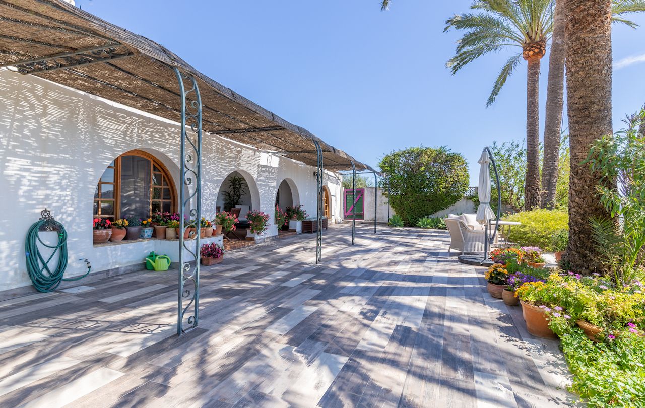 Finca con vistas al mar en Moraira abierta a ofertas