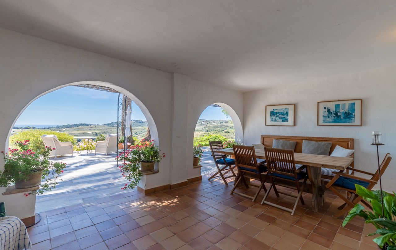 Finca con vistas al mar en Moraira abierta a ofertas