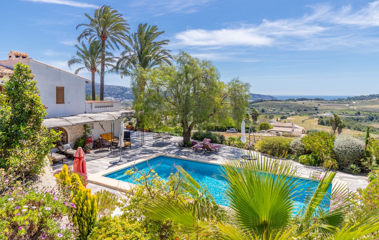 Finca con vistas al mar en Moraira abierta a ofertas