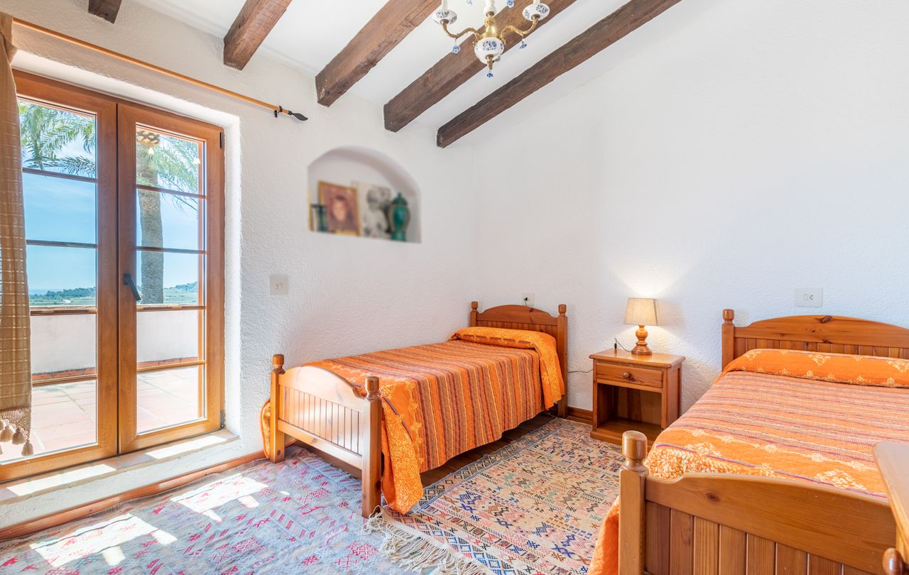 Finca con vistas al mar en Moraira abierta a ofertas