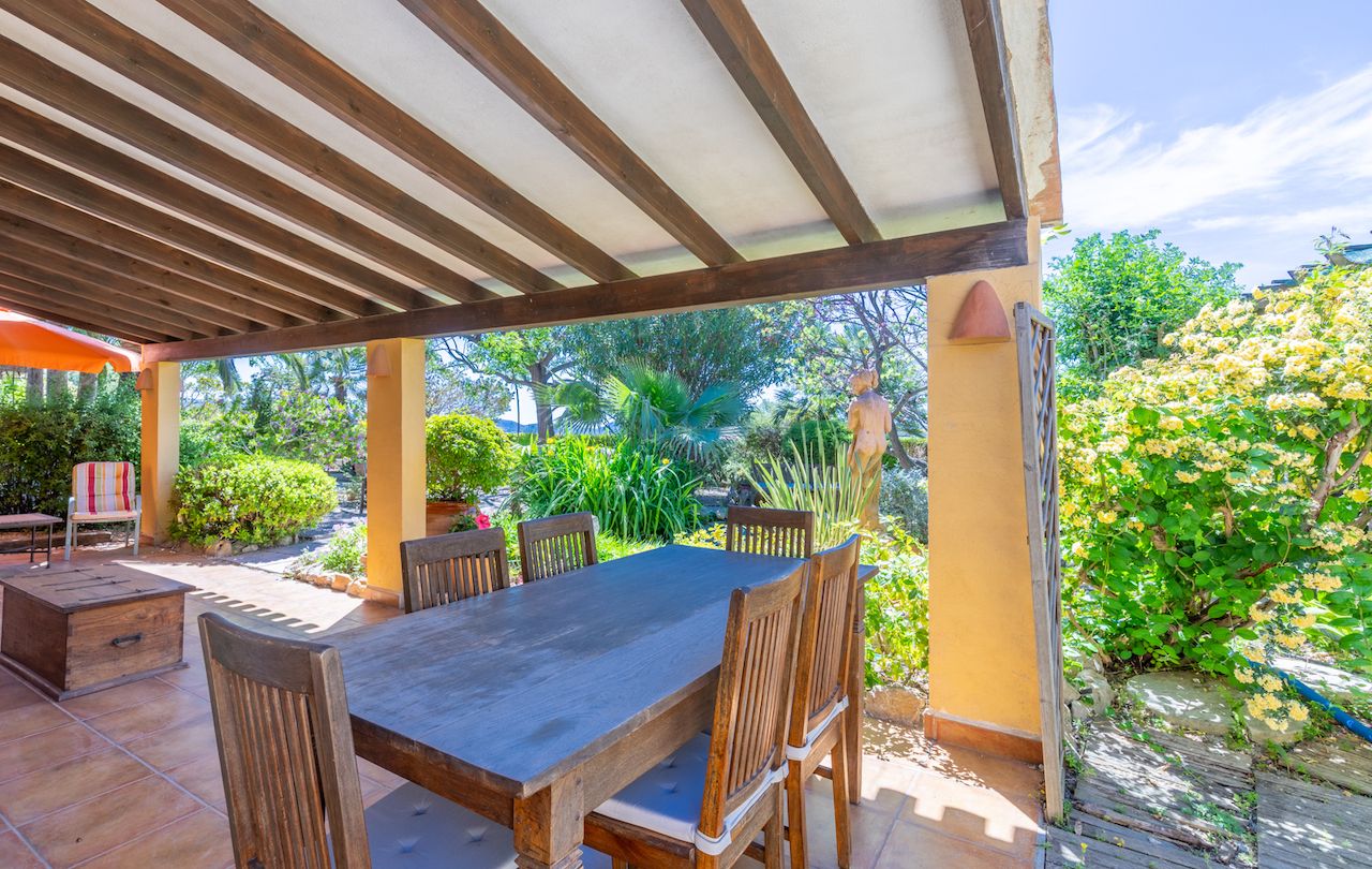 Finca con vistas al mar en Moraira abierta a ofertas