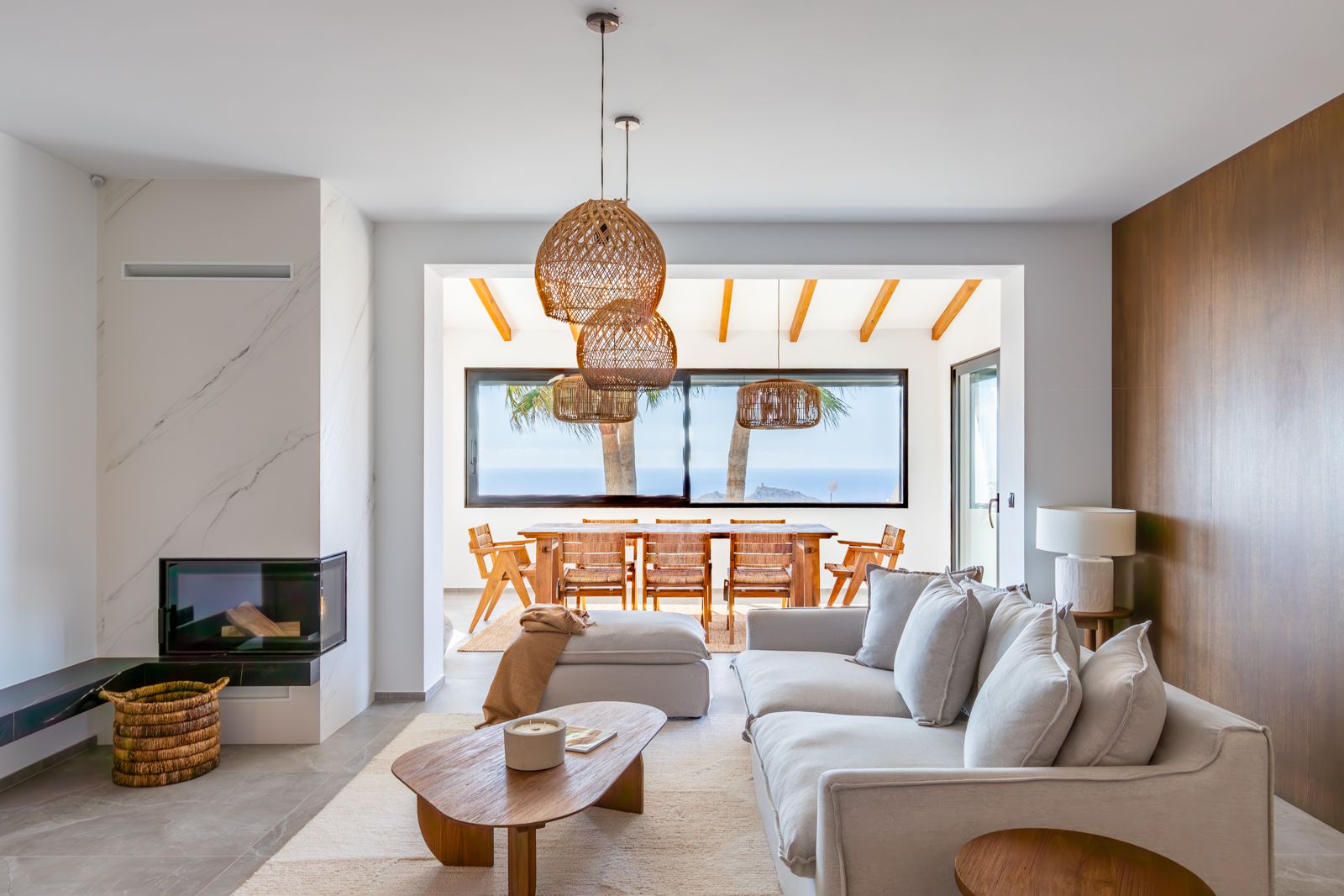 Schöne Designvilla mit atemberaubendem Panoramameerblick in der Gegend von Moraira.