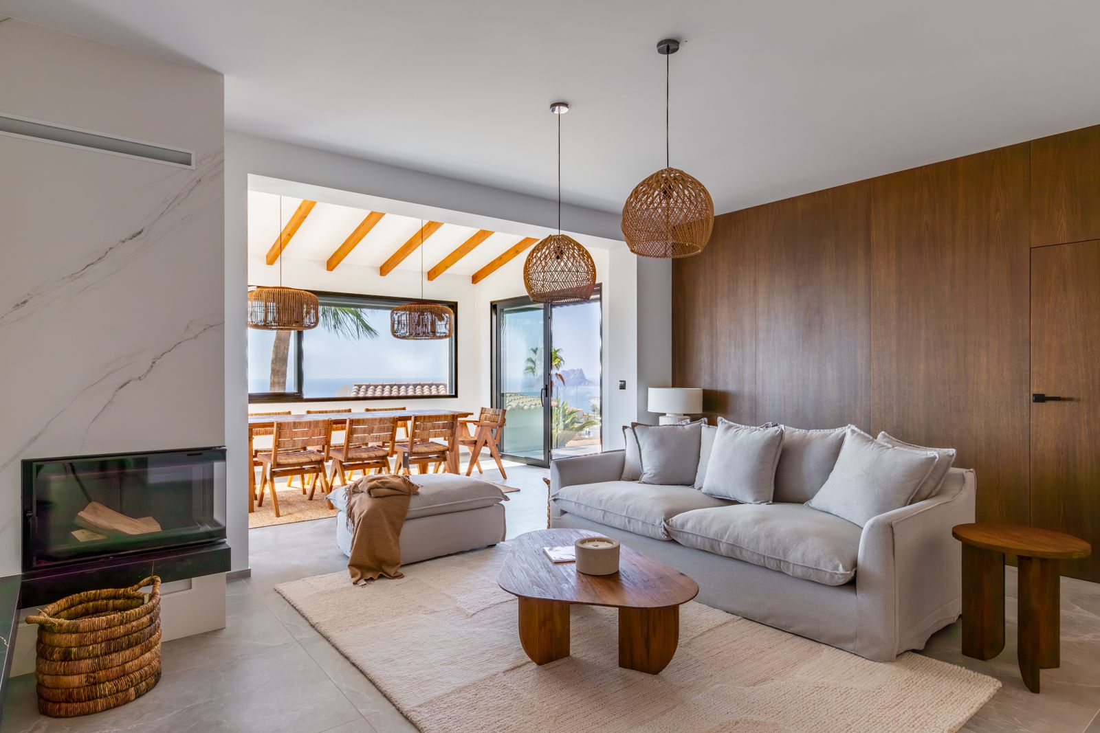 Schöne Designvilla mit atemberaubendem Panoramameerblick in der Gegend von Moraira.