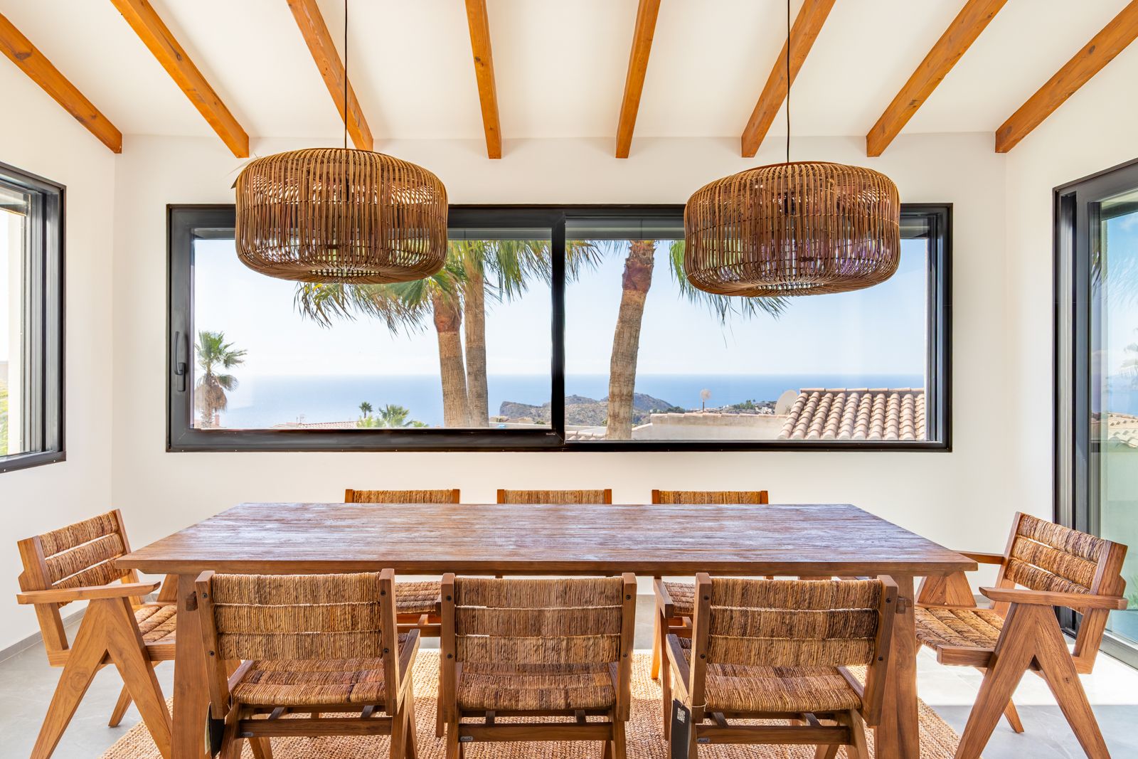 Schöne Designvilla mit atemberaubendem Panoramameerblick in der Gegend von Moraira.