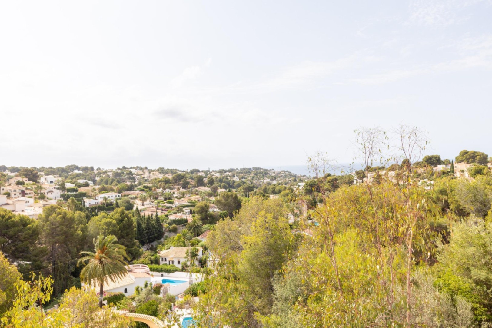 Beautiful villa for sale near the sea and golf in Moraira.