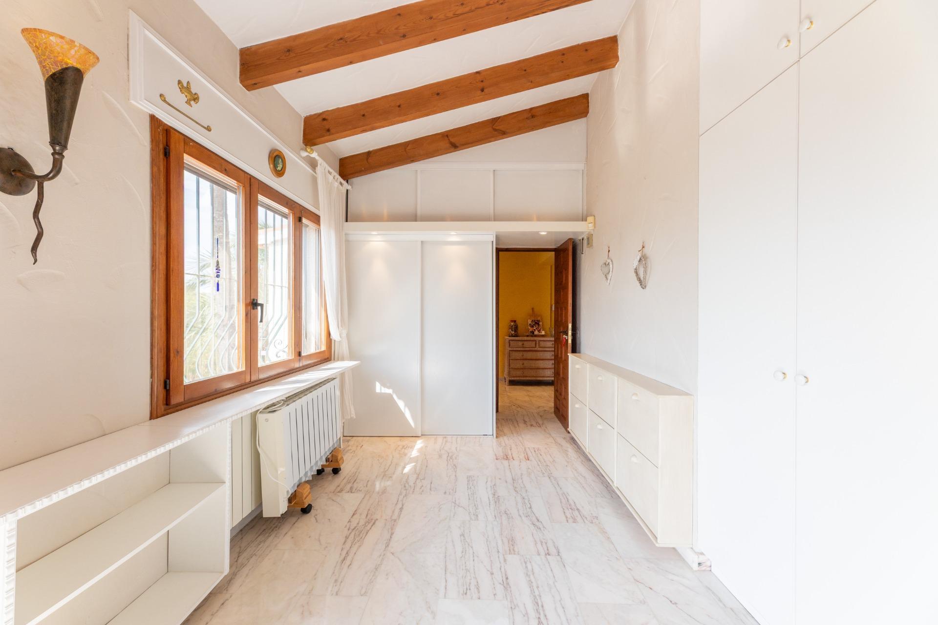 Beautiful villa for sale near the sea and golf in Moraira.
