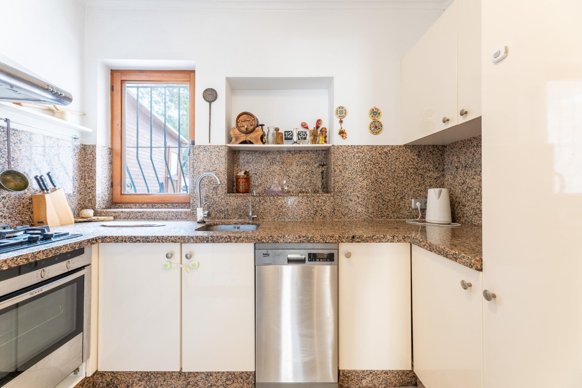 Beautiful villa for sale near the sea and golf in Moraira.