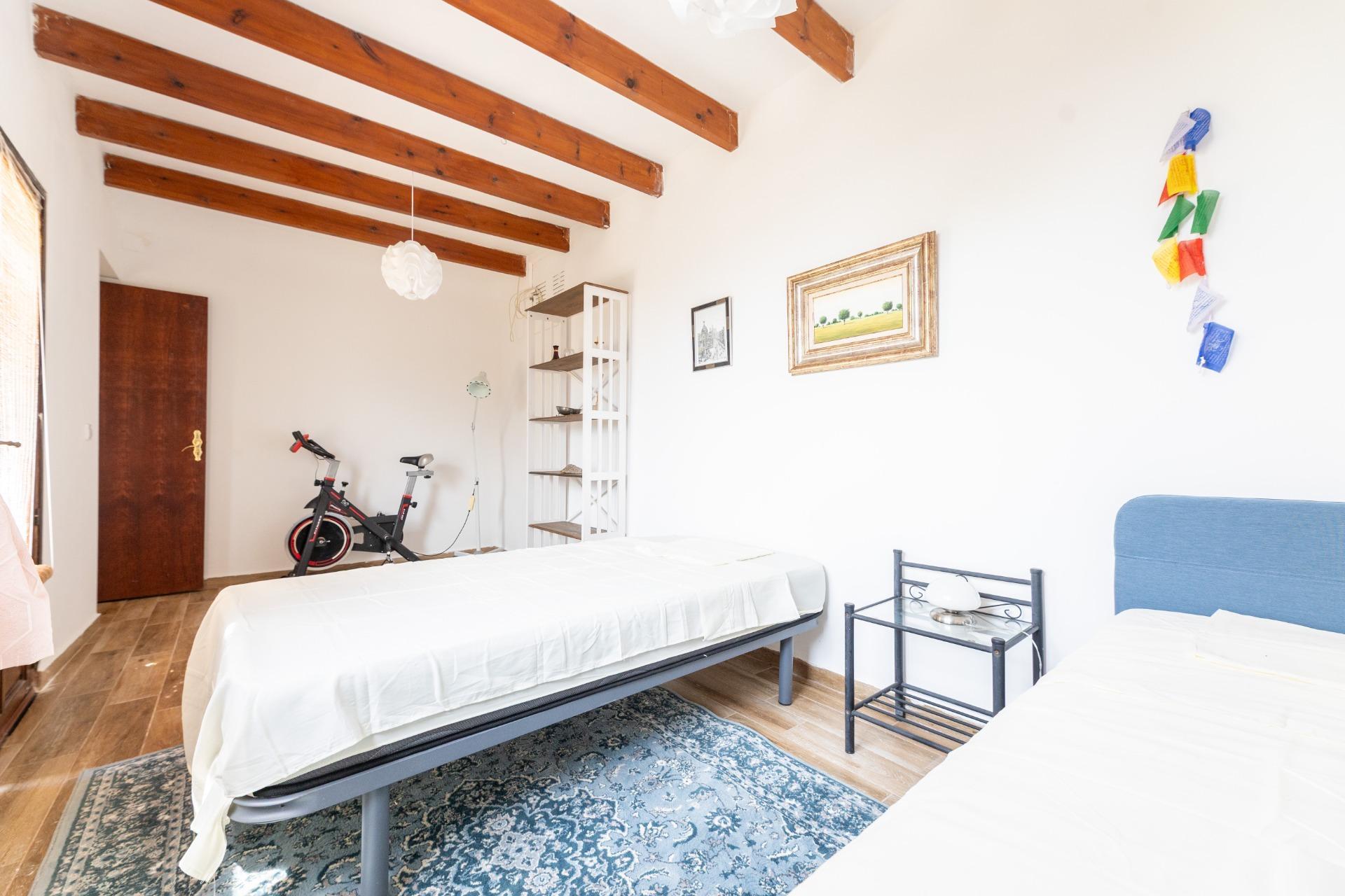 Beautiful villa for sale near the sea and golf in Moraira.