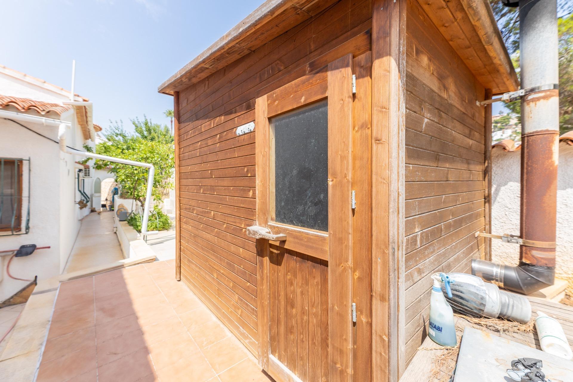 Beautiful villa for sale near the sea and golf in Moraira.