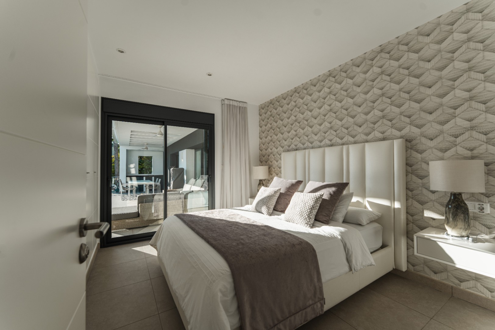 Villa elegante estilo moderno en Moraria en venta cerca del centro 