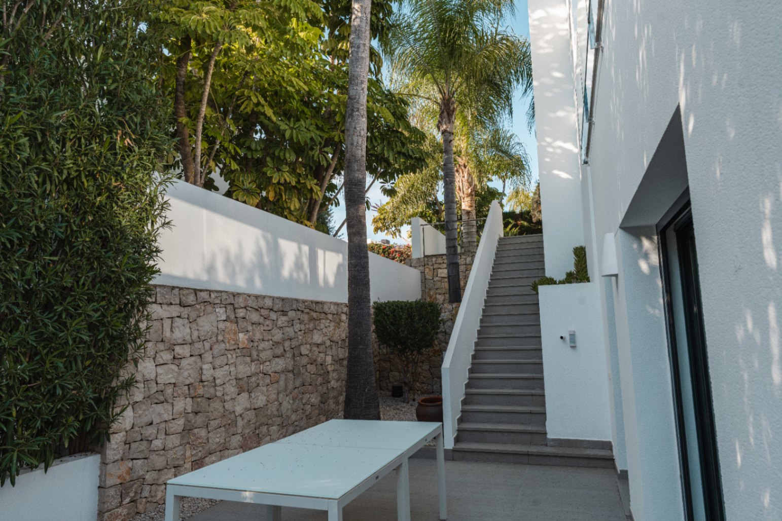 Villa elegante estilo moderno en Moraria en venta cerca del centro 