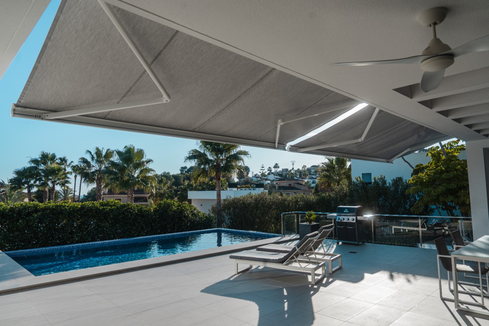Villa elegante estilo moderno en Moraria en venta cerca del centro 