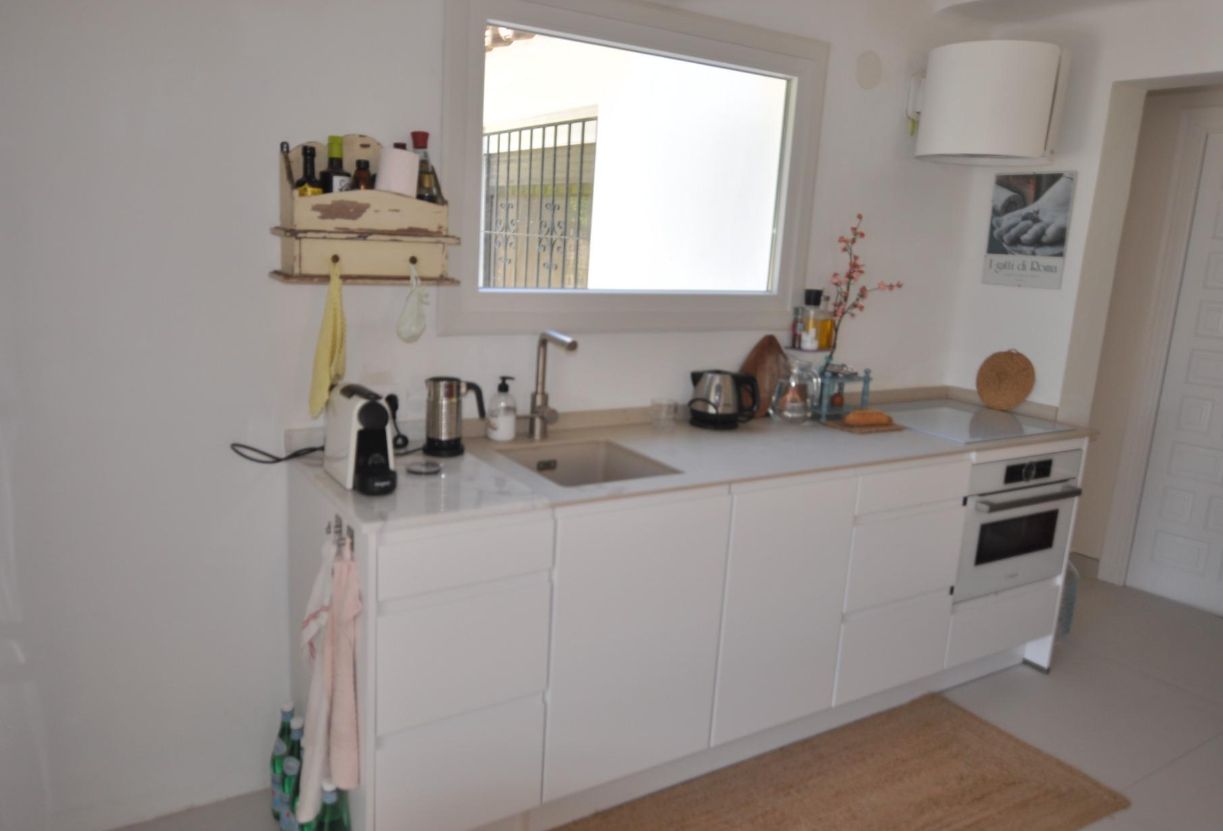 Bungalow for sale with 2 bedrooms in Moraira, Alicante.