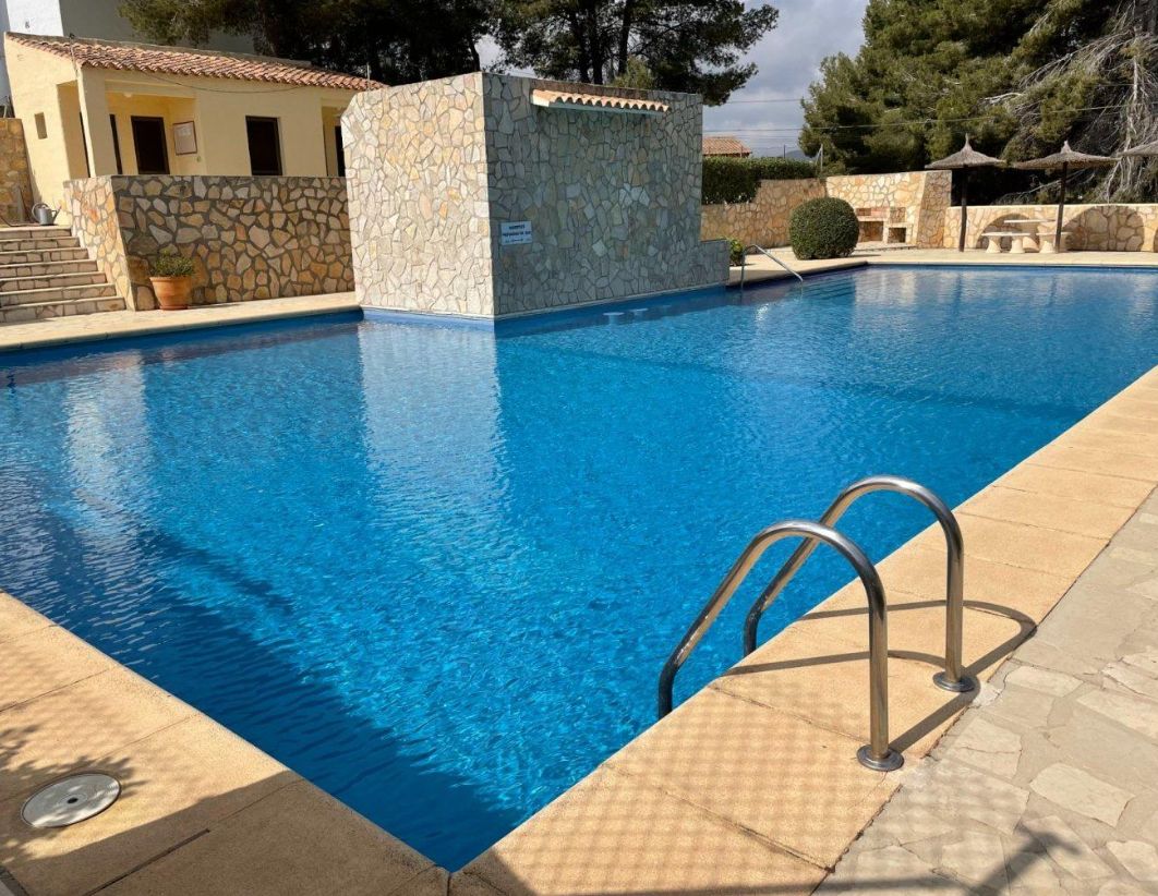Bungalow for sale with 2 bedrooms in Moraira, Alicante.