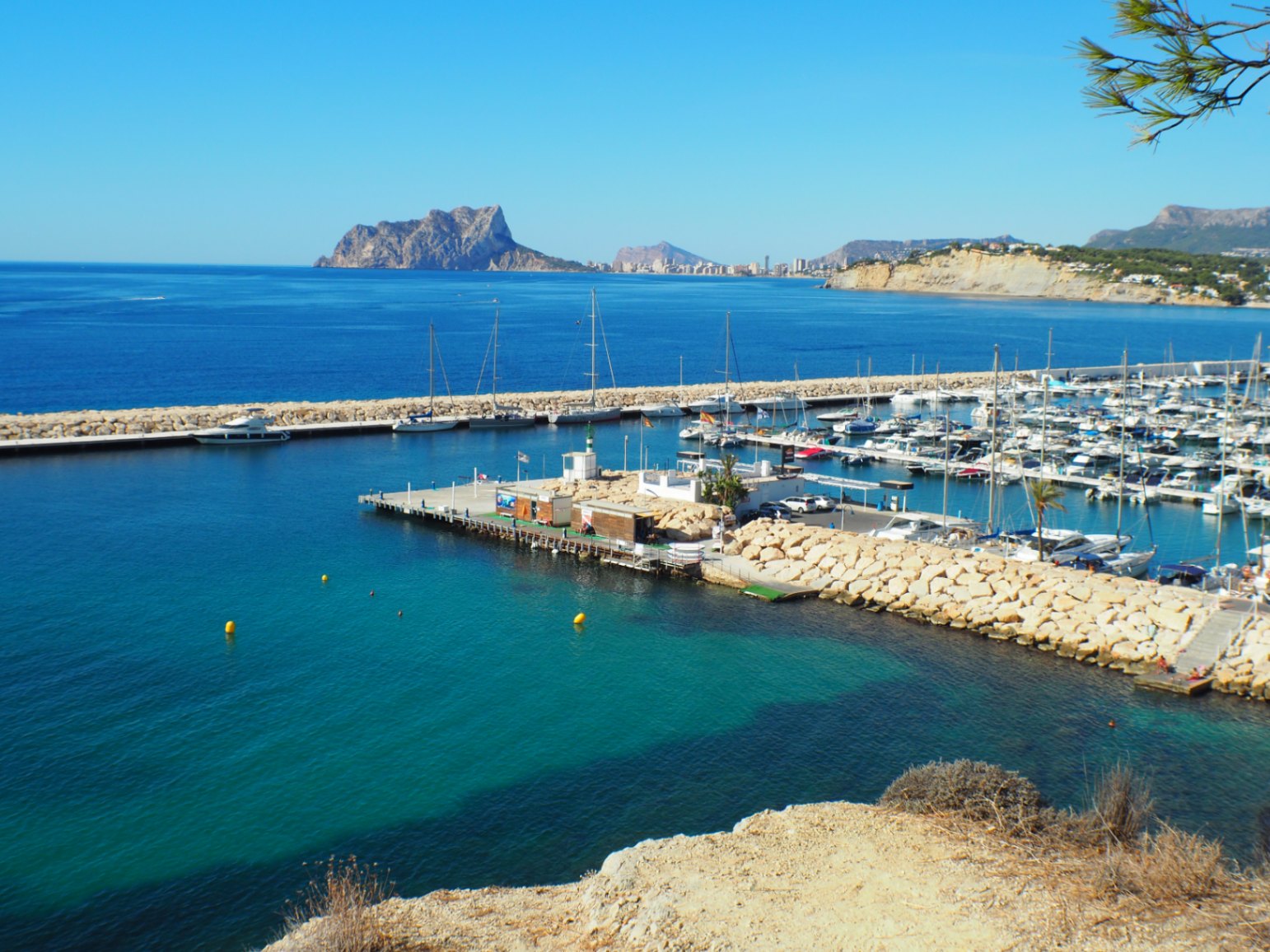 Bungalow en venta con 2 habitaciones en Moraira  Alicante