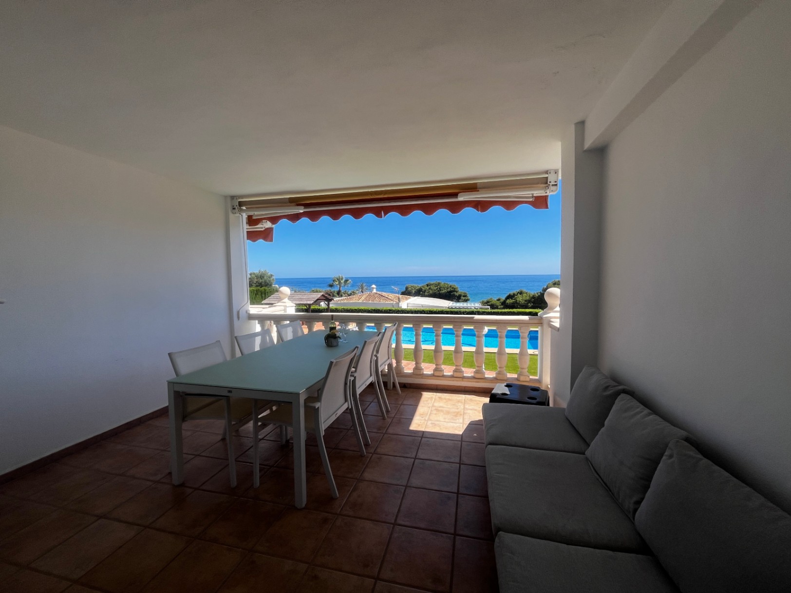 Luxury apartment for sale on Moraira Platgetes beach