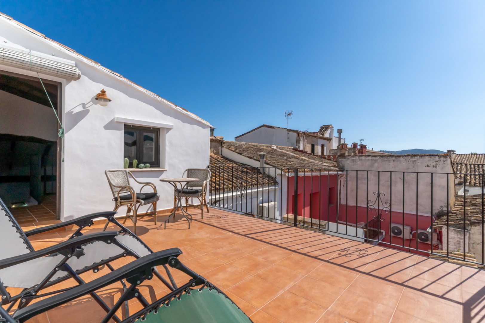 Te koop: Dorpshuis met 5 slaapkamers in Jalón, Alicante