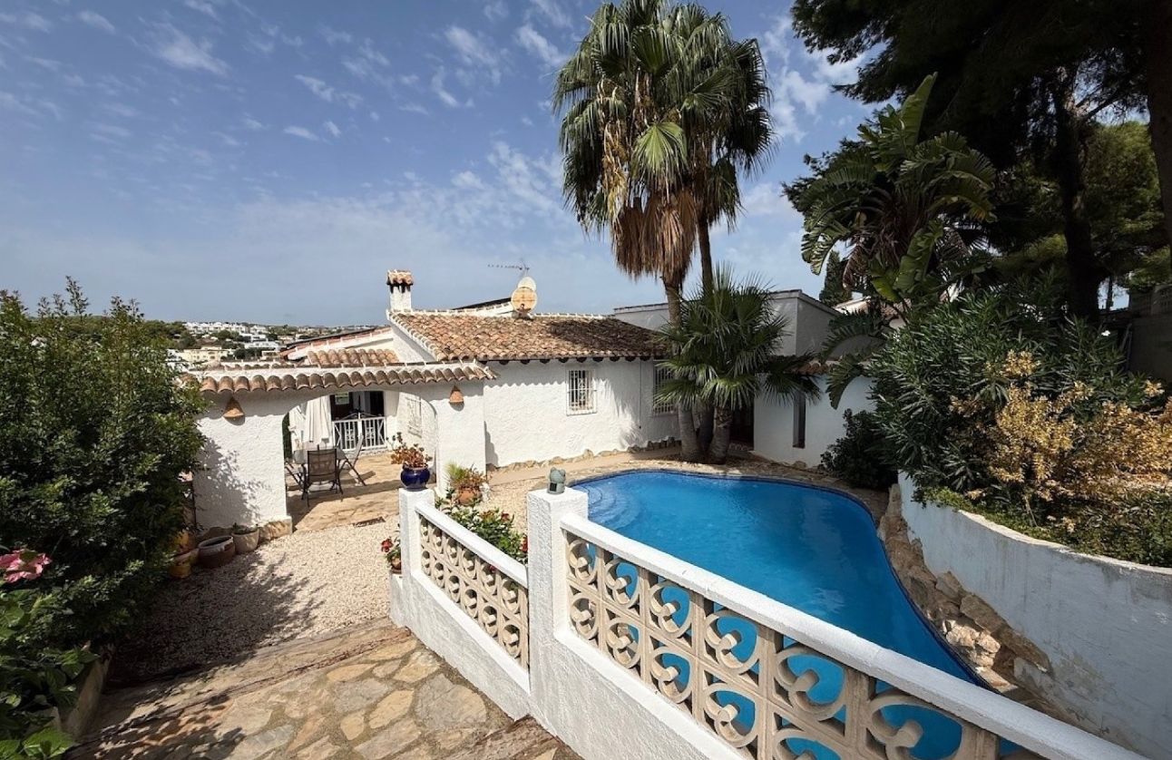 Villa à vendre à Paichi Moraira