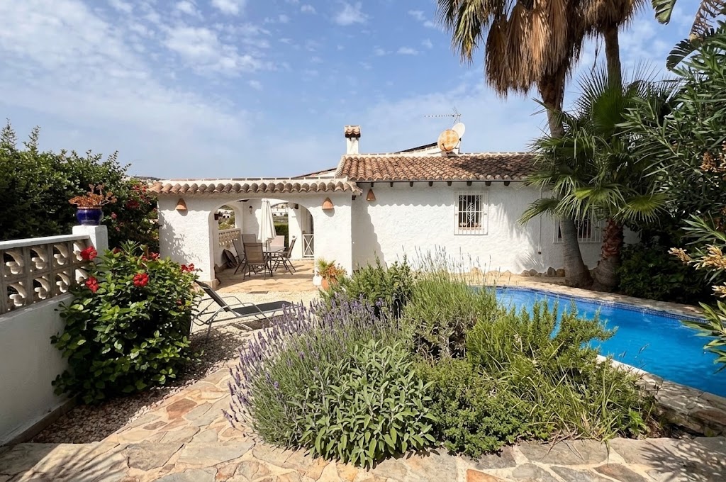 Villa à vendre à Paichi Moraira