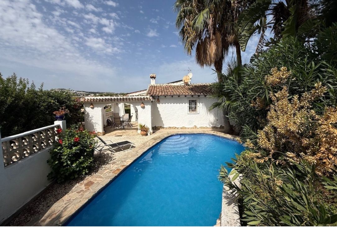 4236 - Villa à vendre à Paichi Moraira