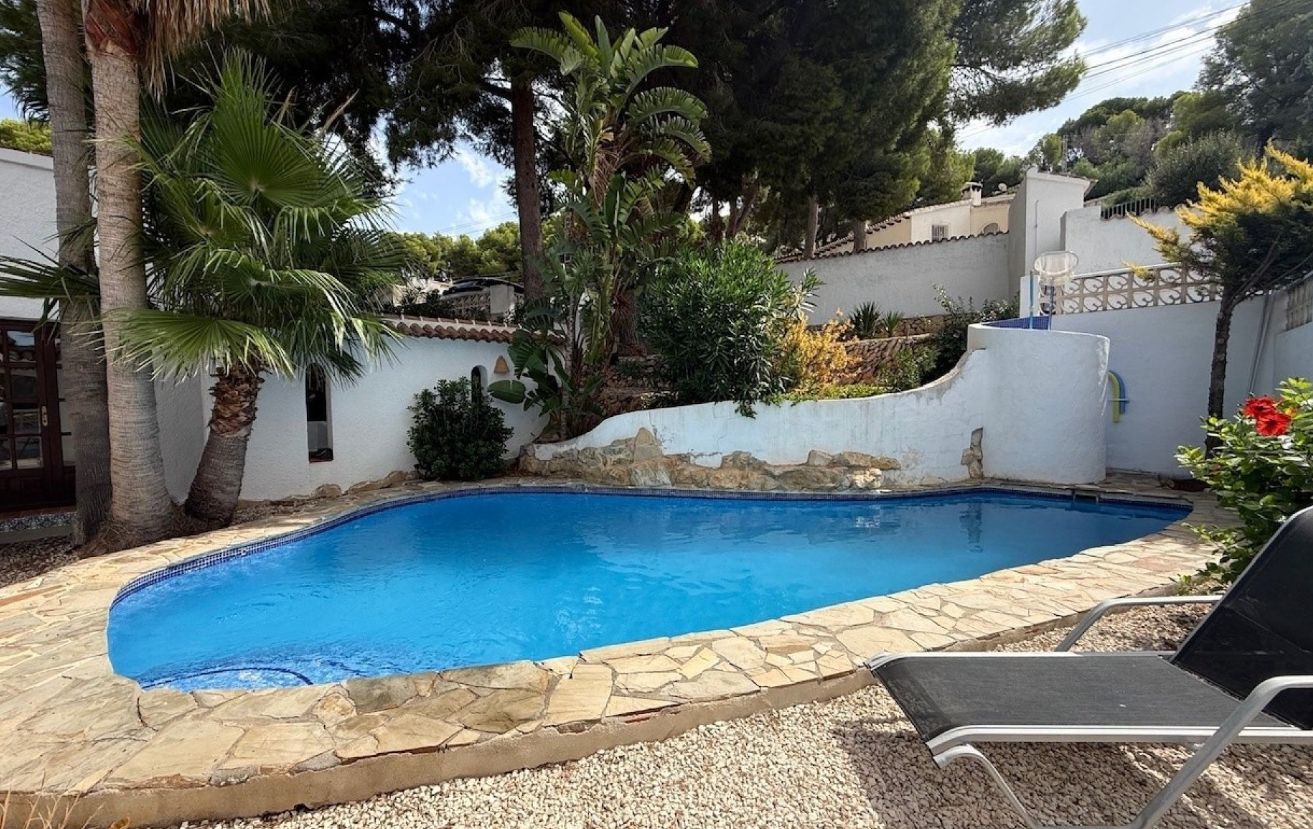 Villa à vendre à Paichi Moraira