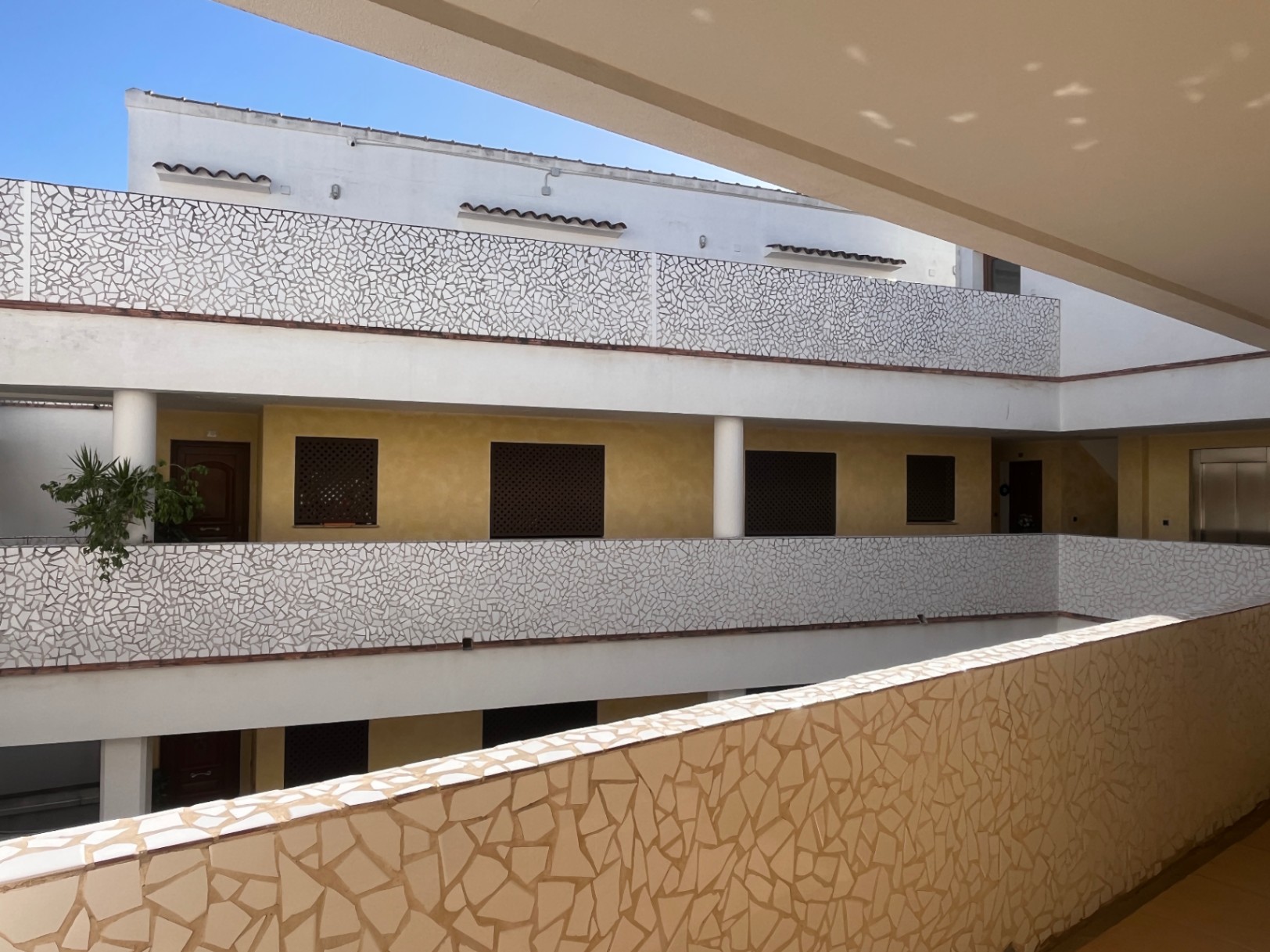 Apartamento con vistas bonitas  y ascensor a la venta en Xaló