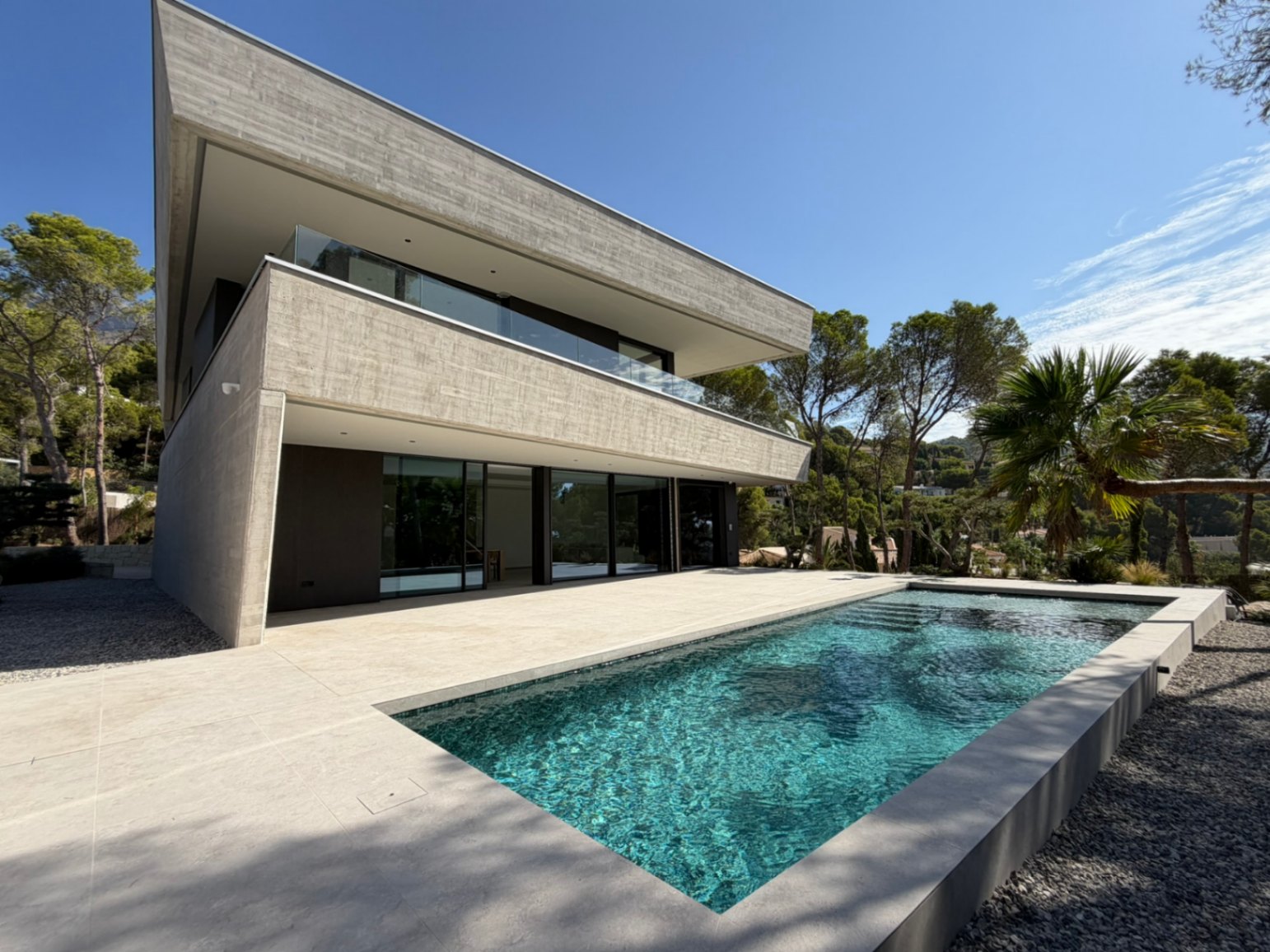 Moderne villa met zeezicht in Altea Alicante te koop