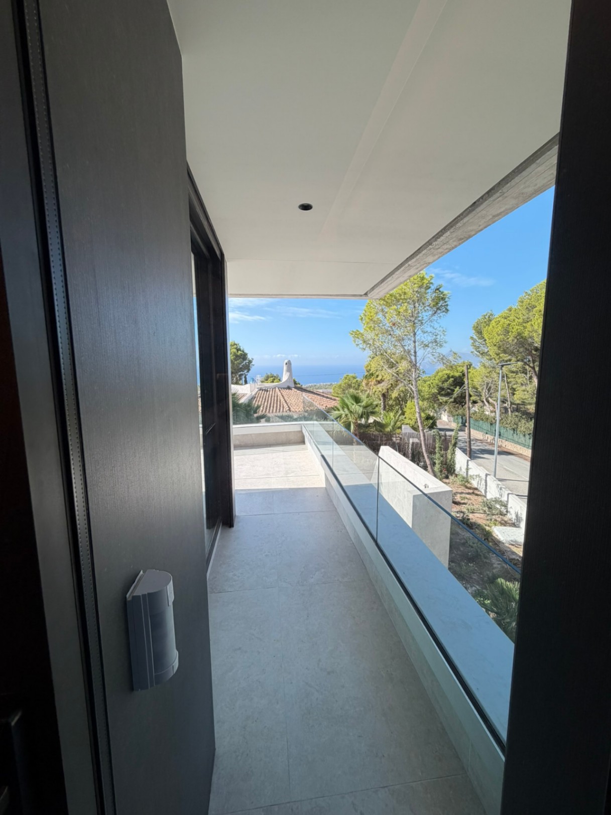Moderne villa met zeezicht in Altea Alicante te koop