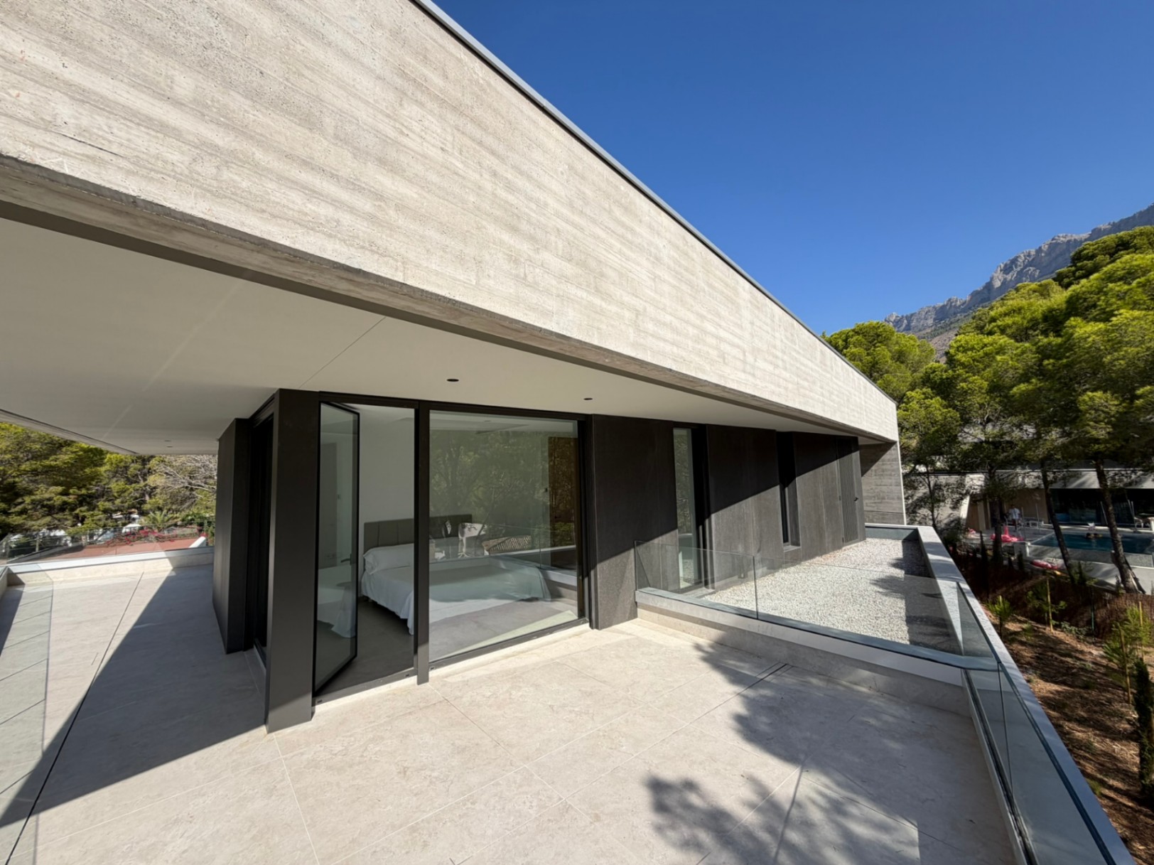 Moderne villa met zeezicht in Altea Alicante te koop