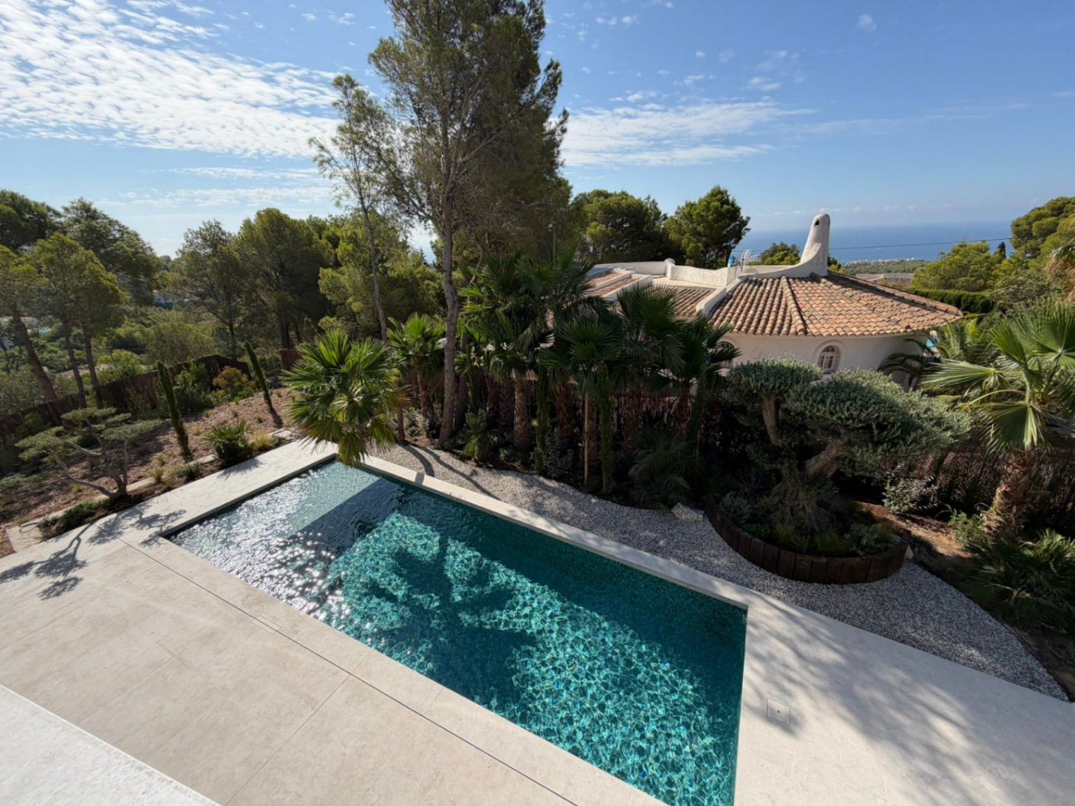 Moderne villa met zeezicht in Altea Alicante te koop