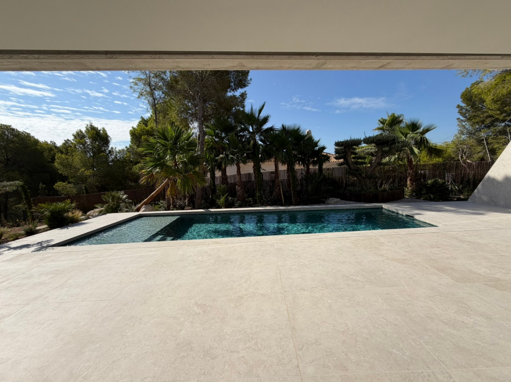 Moderne villa met zeezicht in Altea Alicante te koop