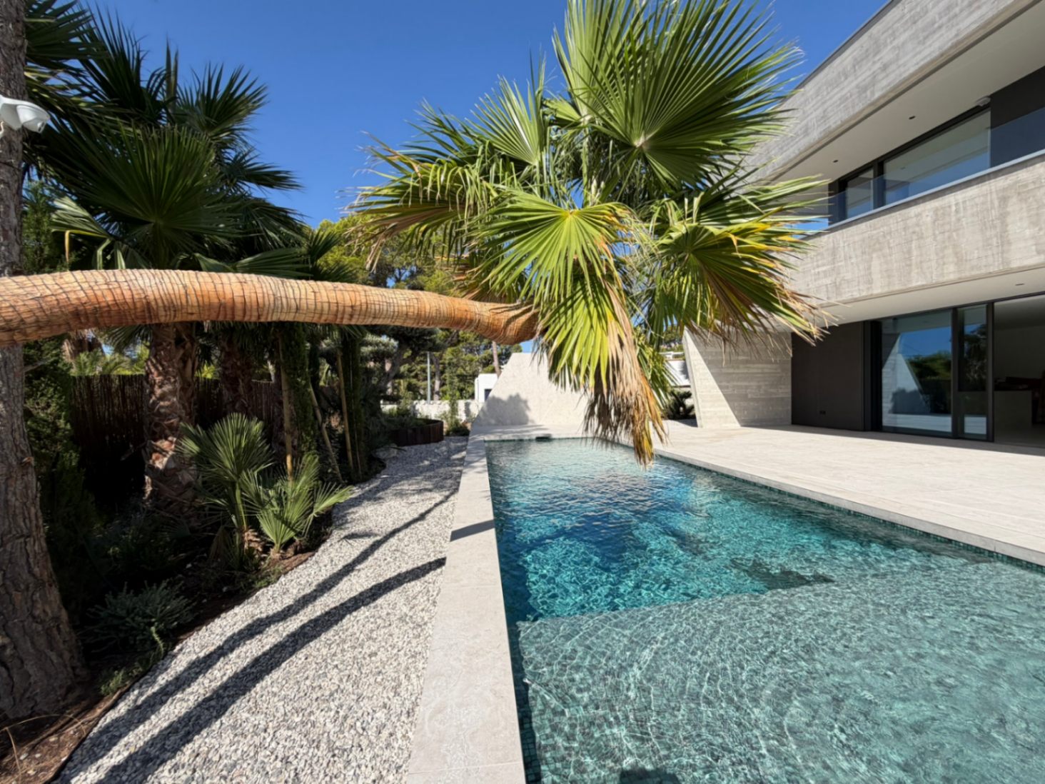 Moderne villa met zeezicht in Altea Alicante te koop