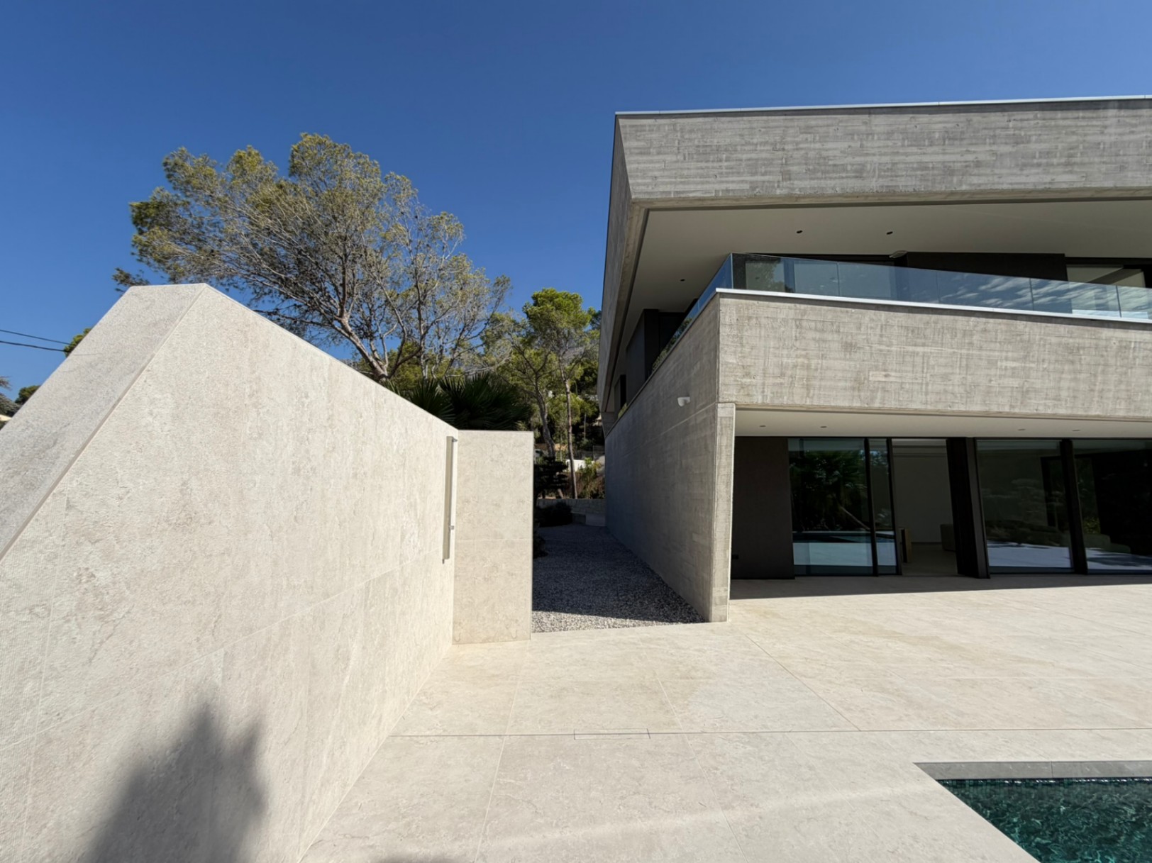 Moderne villa met zeezicht in Altea Alicante te koop