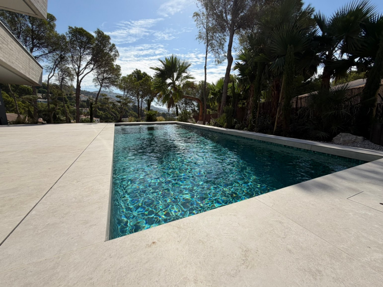 Moderne villa met zeezicht in Altea Alicante te koop