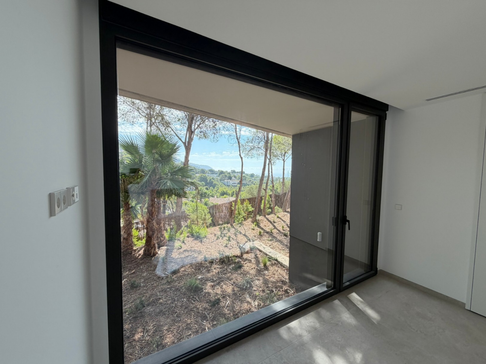 Moderne villa met zeezicht in Altea Alicante te koop