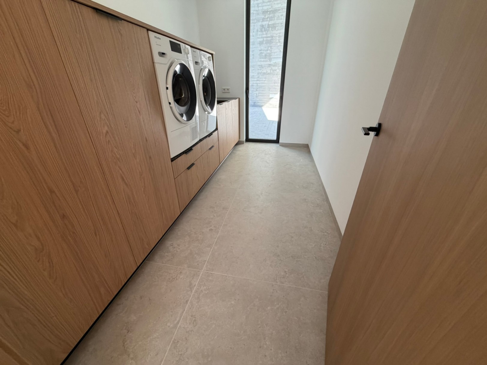 Moderne villa met zeezicht in Altea Alicante te koop
