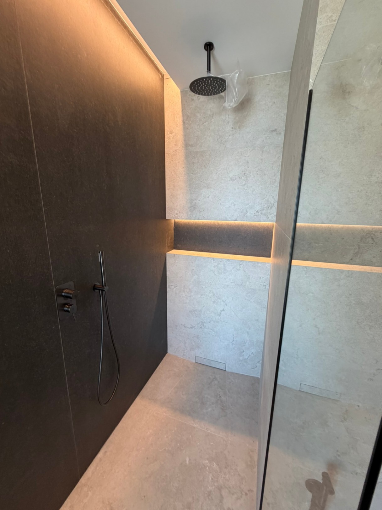 Moderne villa met zeezicht in Altea Alicante te koop