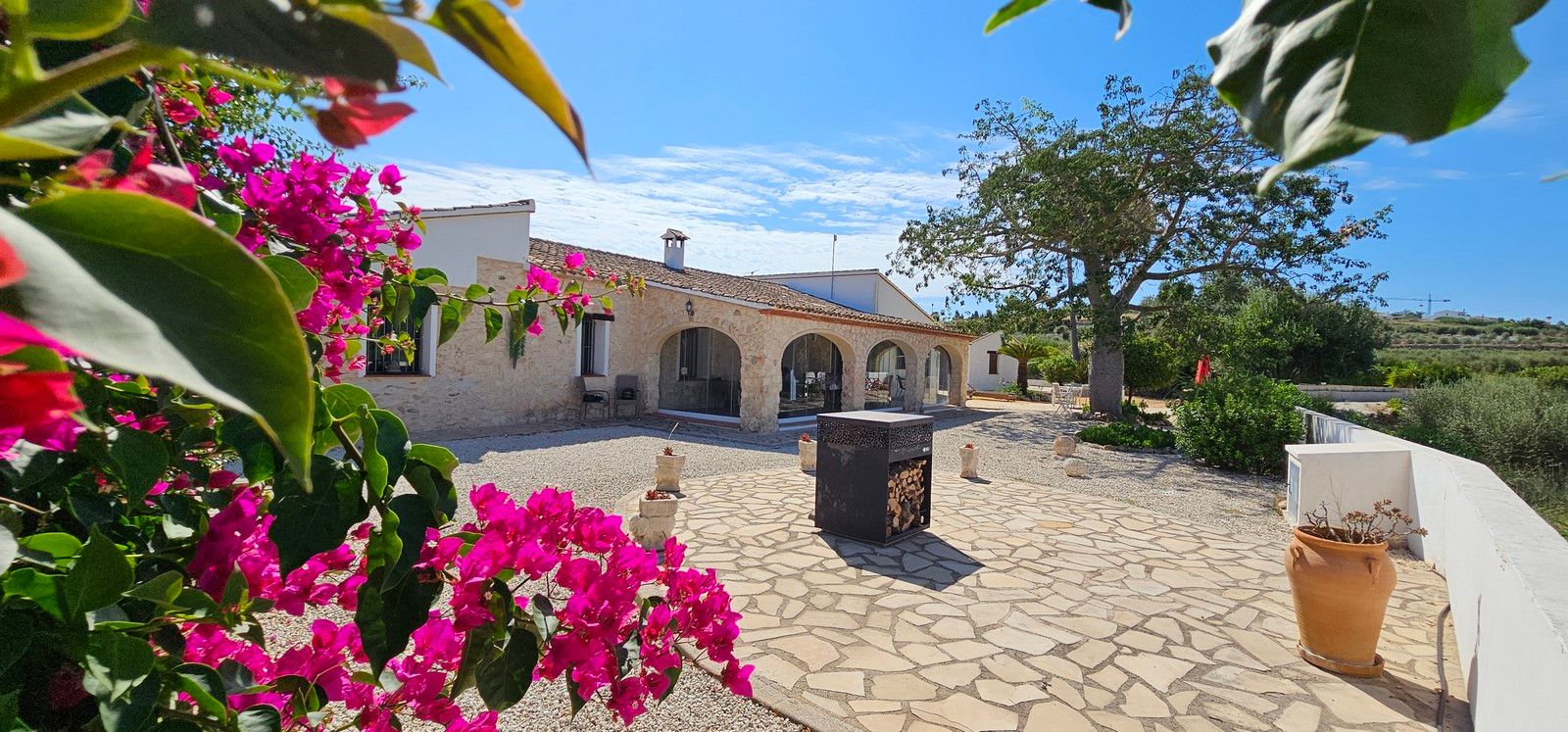 Charmante gerenoveerde finca te koop in Moraira